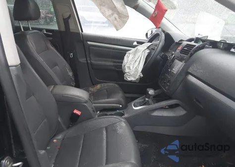 2007 Volkswagen Jetta Wolfsburg Edition z USA, uszkodzony, nr VIN 3VWEF71K57M135234